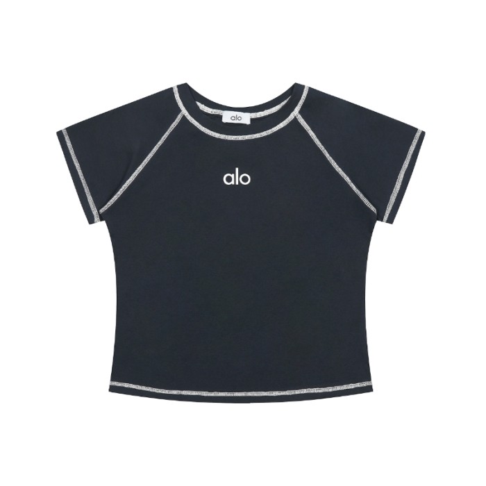 Alo Yoga T-shirt With White Top Stitching Details
