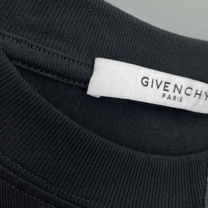 GIVENCHY LOGO Embroidered Short-sleeved T-shirt