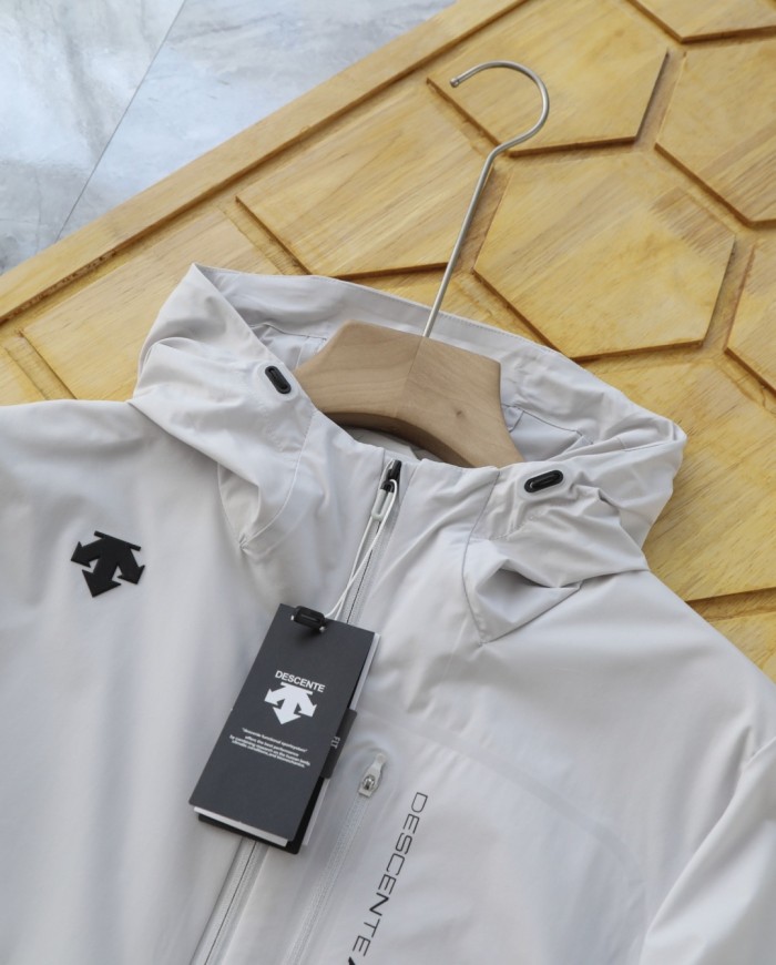 DESCENTE TOUGH Series Jackets