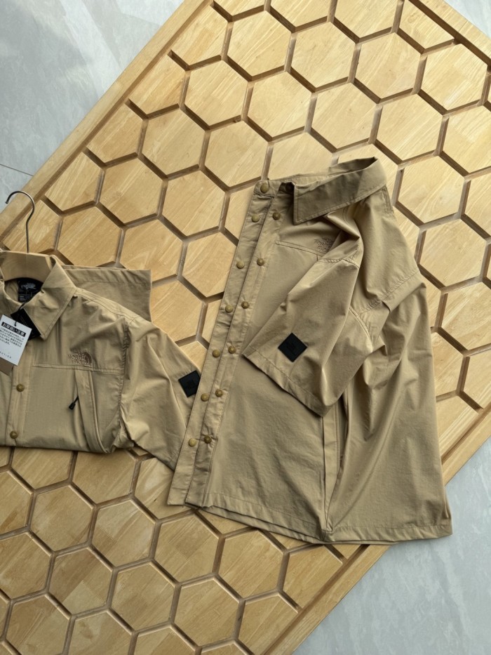 The North Face Oversize Shortsleeve Shirt Khaki Stone