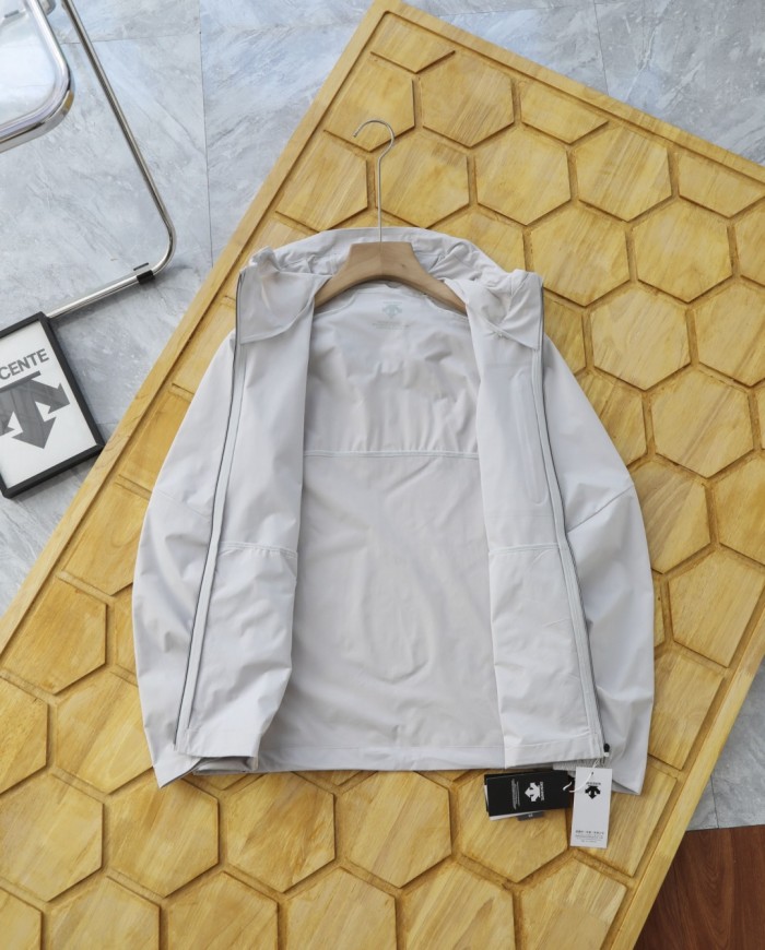 DESCENTE TOUGH Series Jackets
