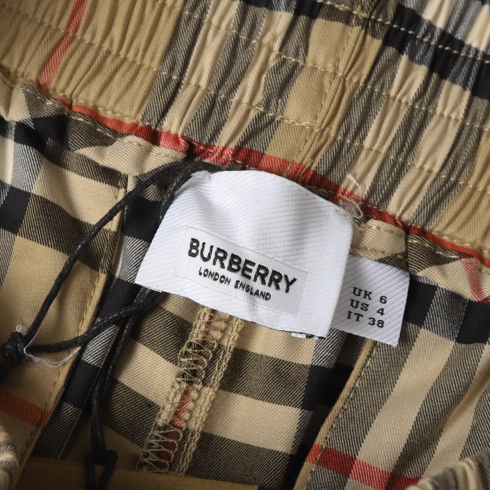 Burberry Audrey Vintage Check Shorts
