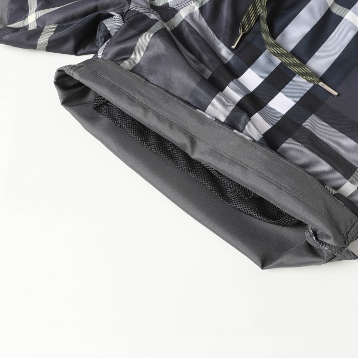 Burberry Martin Swim Shorts in Green