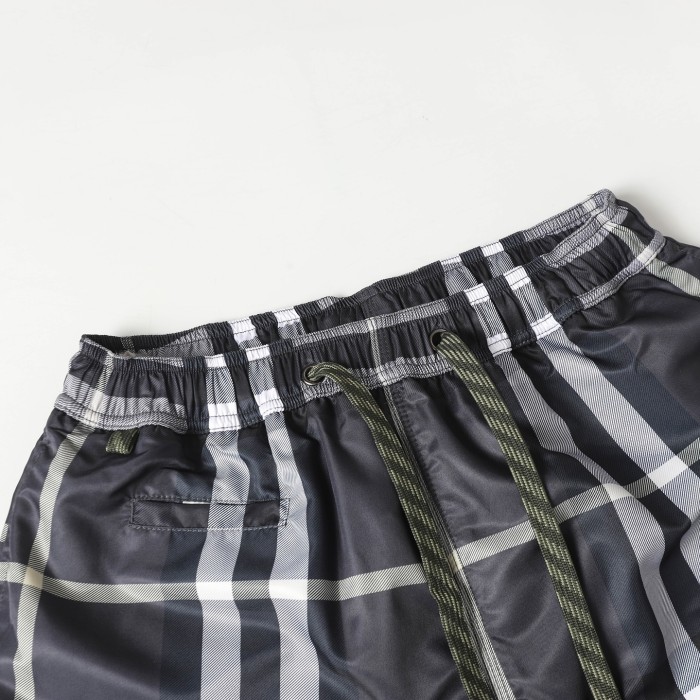 Burberry Martin Swim Shorts in Green