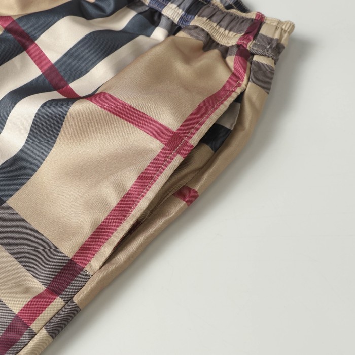 Burberry Martin Swim Shorts in Green