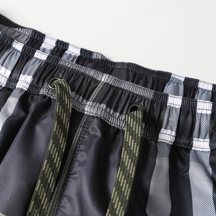 Burberry Martin Swim Shorts in Green