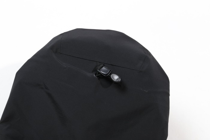 Arc'Teryx Beta Lt Hooded Nylon Jacket
