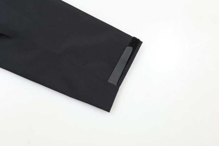 ARC’TERYX beta lightweight Jacket