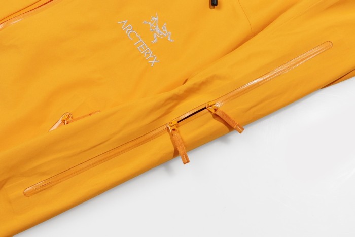Arc'teryx Beta LT Jacket Orange