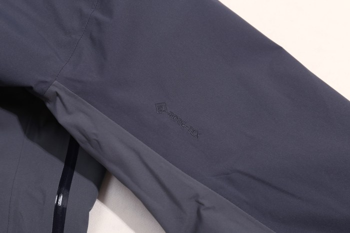 Arc'teryx Beta AR Gore-Tex Hybrid Jacket