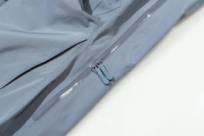 ARC'TERYX Alpha SV Jacket