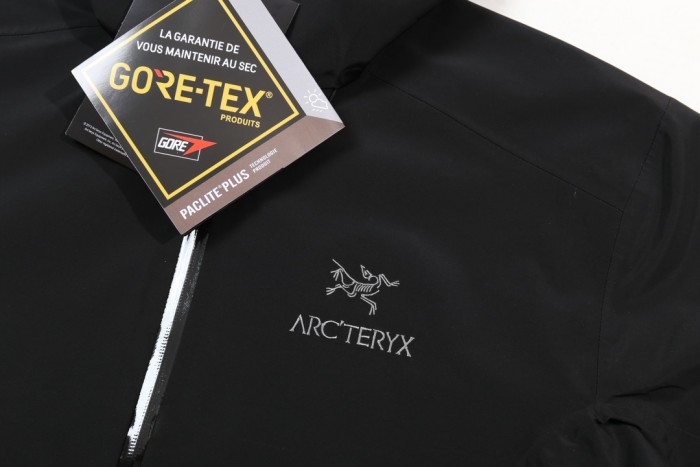 Arc'Teryx Beta Lt Hooded Nylon Jacket