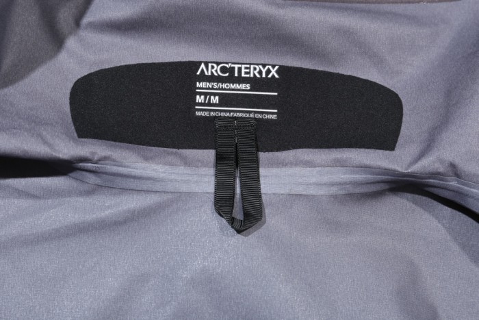 ARC’TERYX beta lightweight Jacket