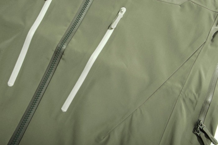 Arc'teryx Alpha Sv Jacket in Green for Men