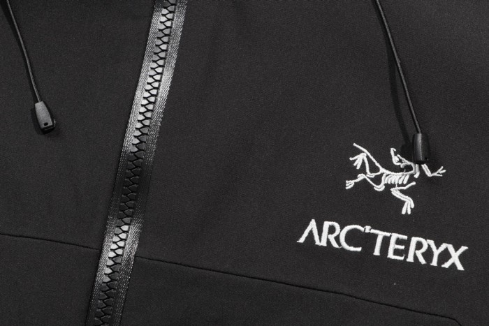 Arc'teryx Beta SV Hard Shell Jacket