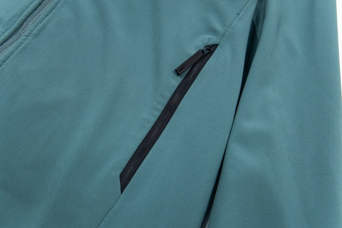 Arc'teryx Gamma Lightweight Softshell Hooded Jacket