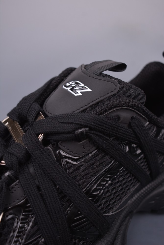 Balenciaga Men's 3xl Extreme Laces B Sneaker in Black
