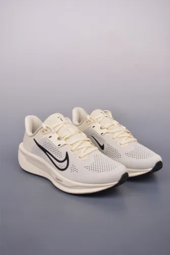 Nike Quest 6 Road Running Shoes