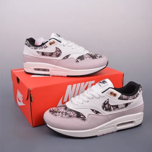 Nike Air Max 1 sneakers in white and sneaker