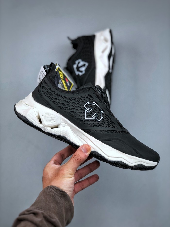 DESCENTE TRAINING Training Shoes
