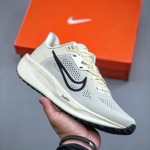 Nike Quest 6 Road Running Shoes