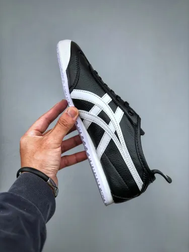 Onitsuka Tiger Mexico 66 Deluxe NM Black White Sneaker