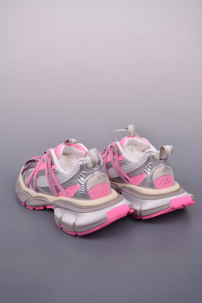 Balenciaga Women's 3xl Sneaker in White/grey/pink
