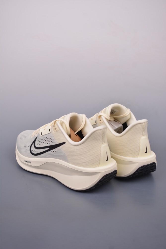 Nike Quest 6 Road Running Shoes