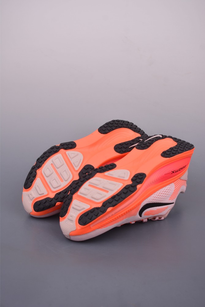 Nike Vomero 18 Women's Road Running Shoes