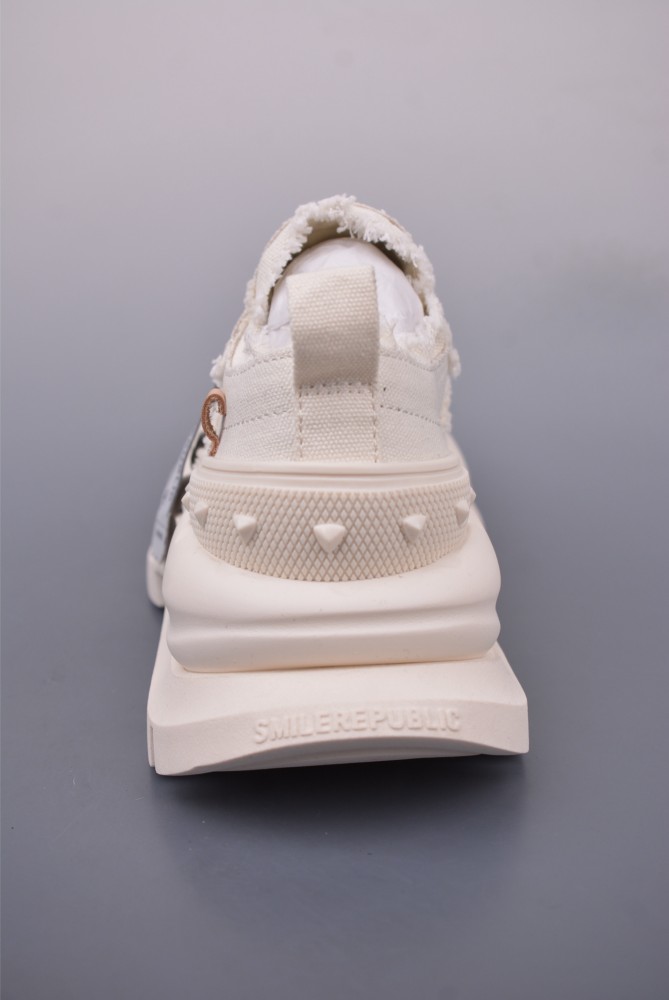 Smilerepublic Classic Slip On Shoes