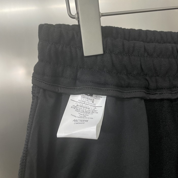 Arc'teryx embroidered logo shorts