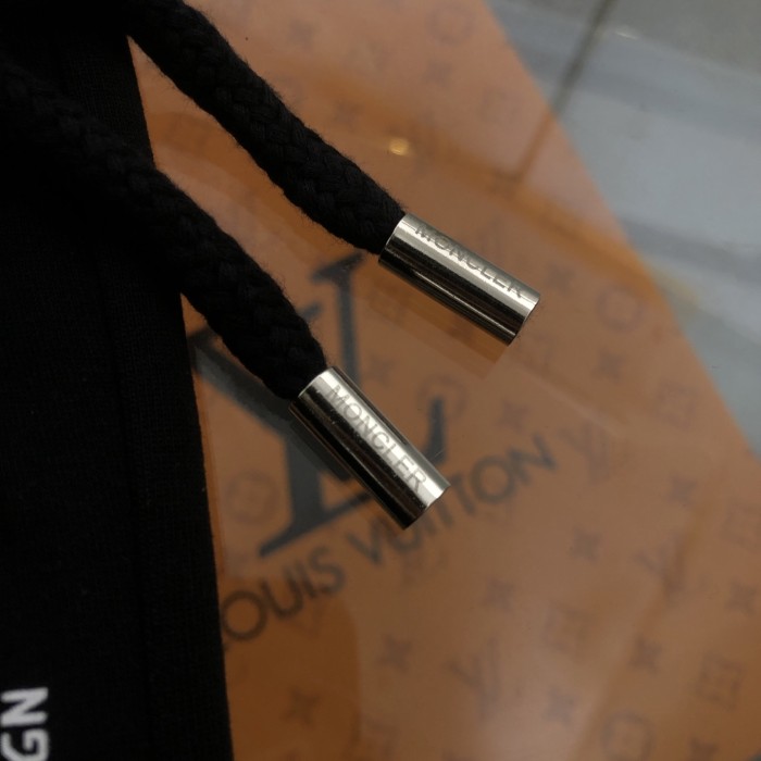Moncler LOGO shorts