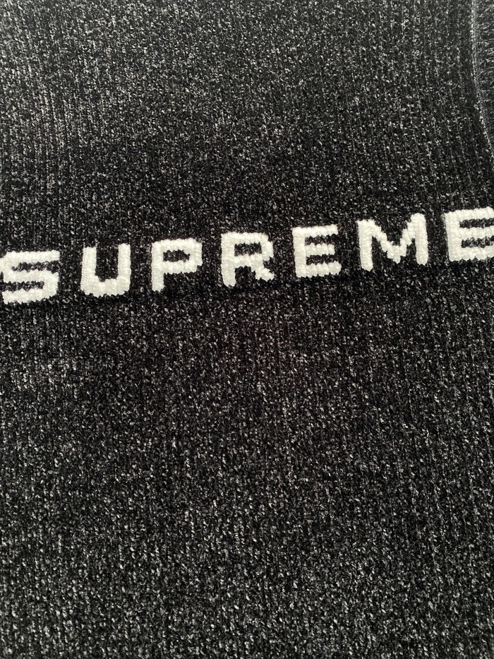 Supreme 24FW Chenille Sweater Vest