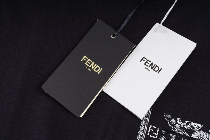 Men's Designer Summer 2025  FENDI T-shirt