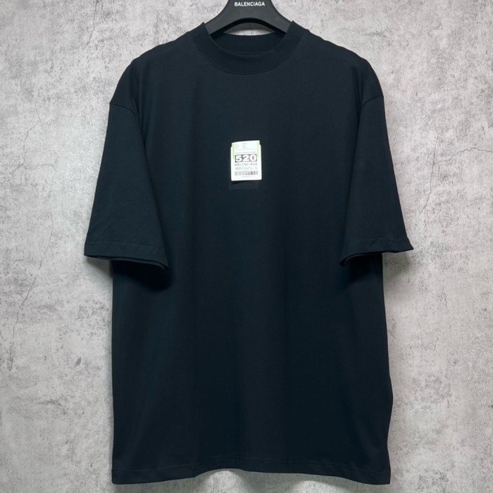 2025 Balenciaga 520 capsule features luggage tag T-shirt