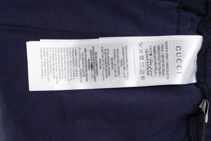 GUCCI Jersey shorts with patch in blue