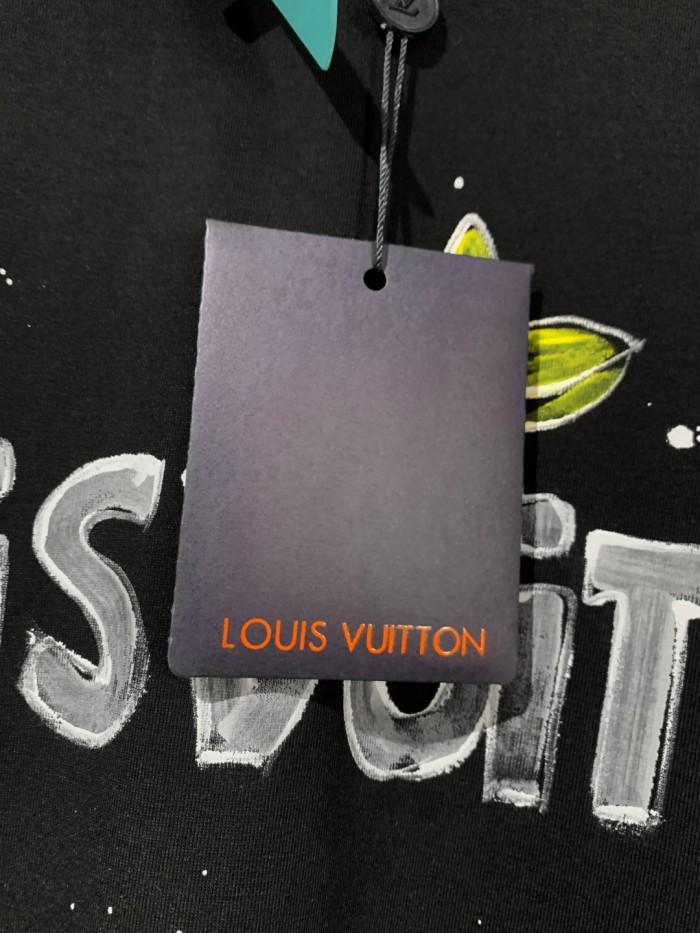 Louis Vuitton Logo Hand-Painted Short Sleeve T-Shirt