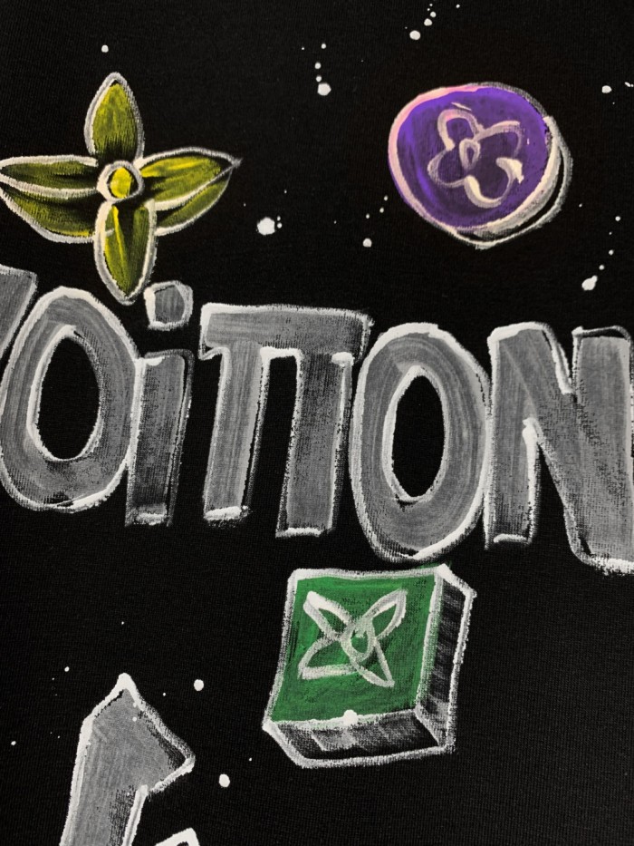 Louis Vuitton Logo Hand-Painted Short Sleeve T-Shirt
