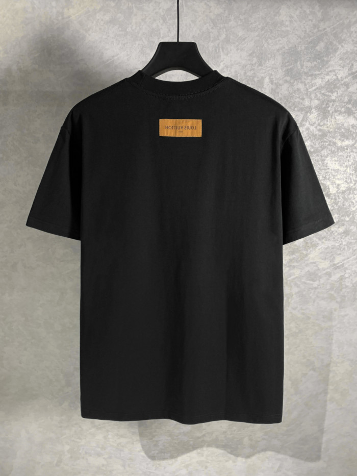 Louis Vuitton Logo Hand-Painted Short Sleeve T-Shirt