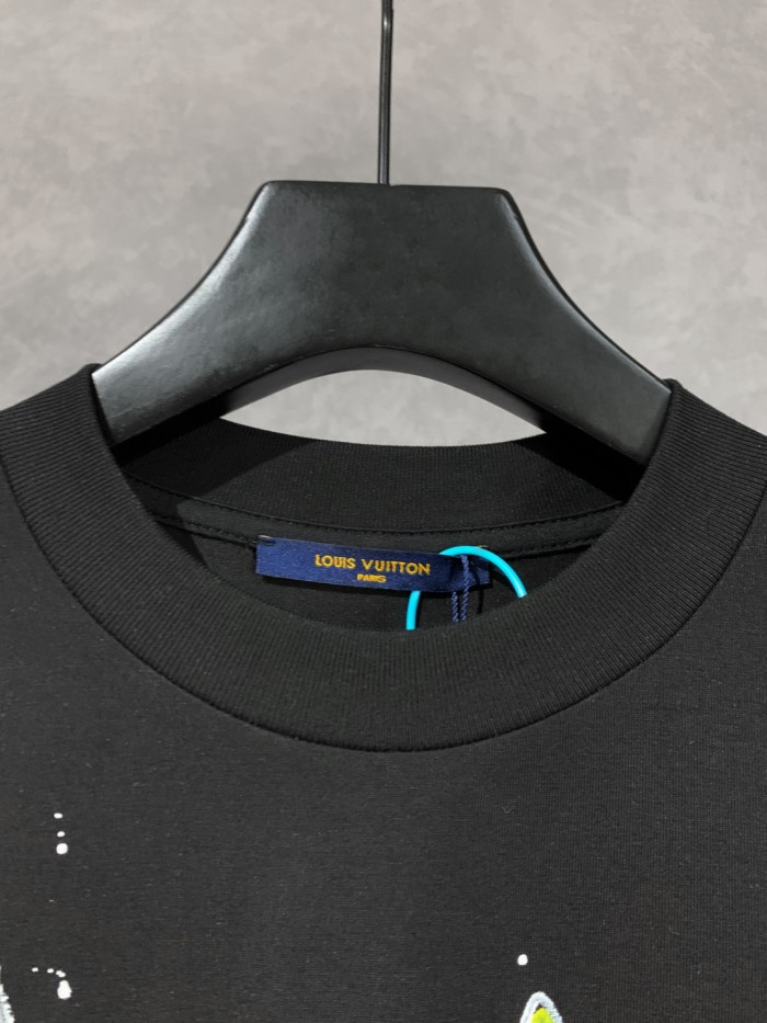 Louis Vuitton Logo Hand-Painted Short Sleeve T-Shirt