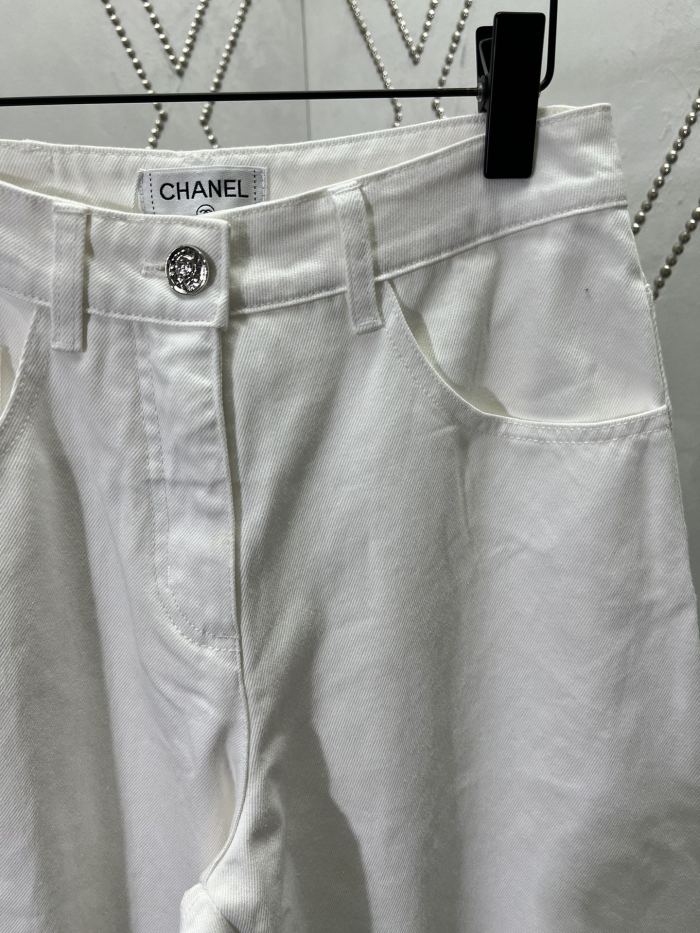 Chanel Jeans - Denim embroidered with beads, white — Fashion