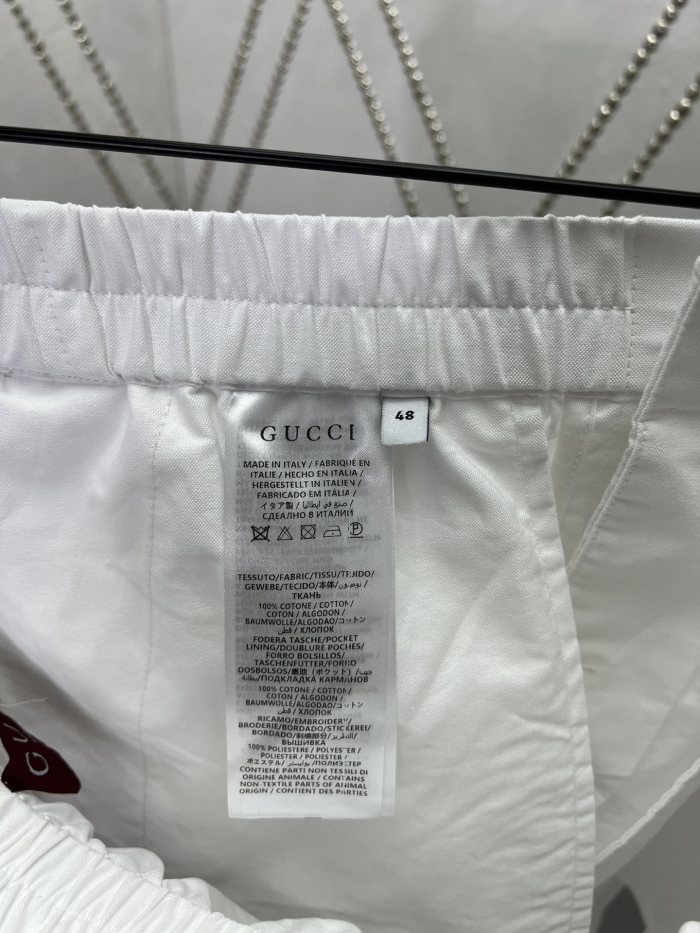 GUCCI Oxford cotton shorts with embroidery in navy