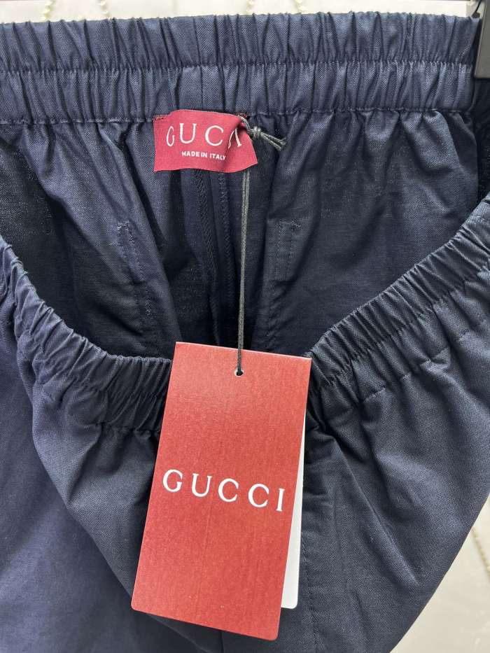 GUCCI Oxford cotton shorts with embroidery in navy