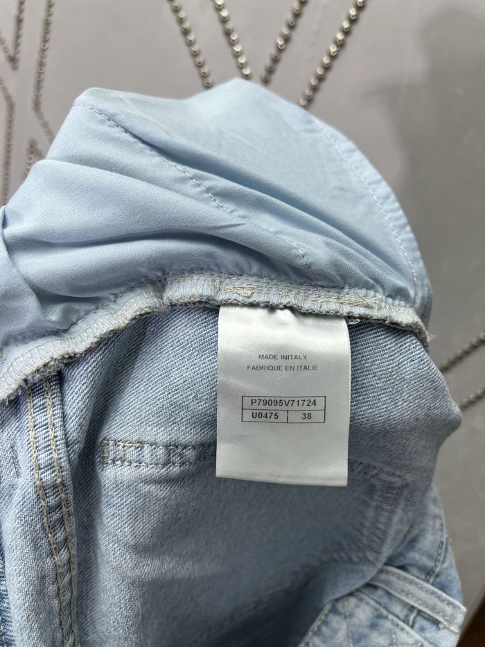 Chanel Jeans Washed Denim Embroidered with Sequins Blue