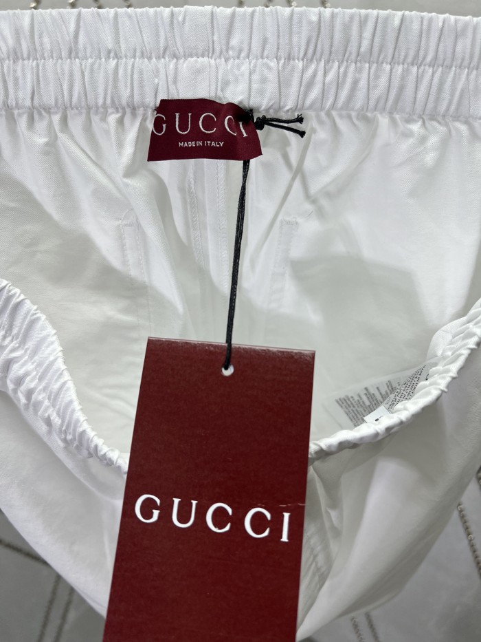 GUCCI Oxford cotton shorts with embroidery in navy