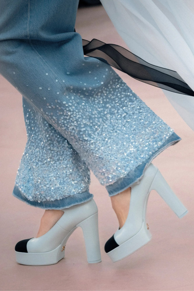 Chanel Jeans Washed Denim Embroidered with Sequins Blue