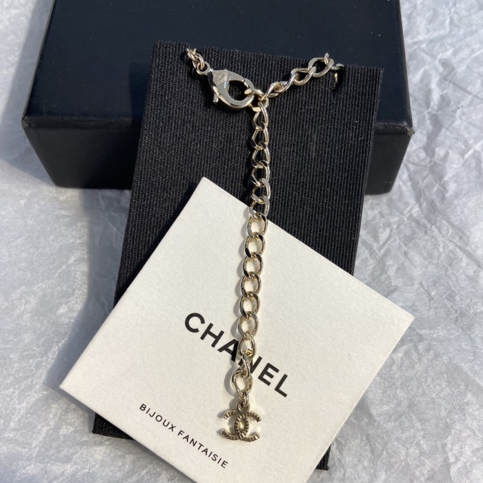 Chanel Necklace - Metal, glass pearls & strass Gold, Pearly White & Multicolor