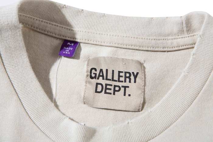 GALLERY DEPT. ONLY WAY OUT TEE
