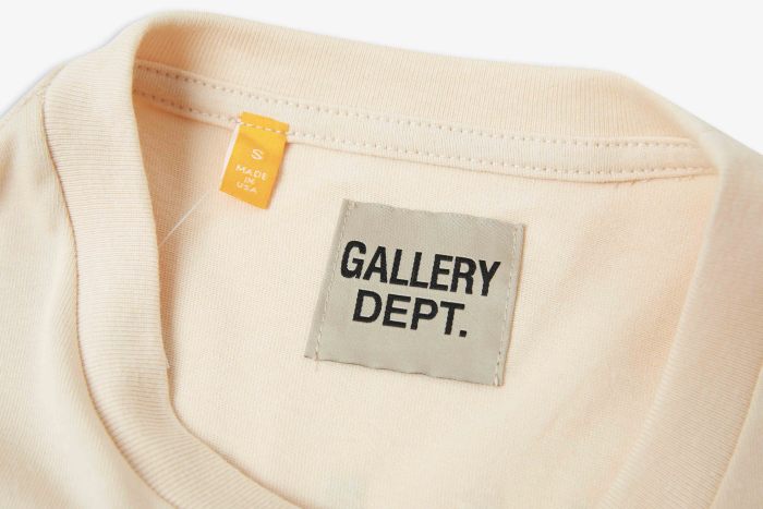 GALLERY DEPT. X MIAMI INTERNATIONAL AUTODRONE  MIAMI GRAND PRIX  MIA MERCH TEE