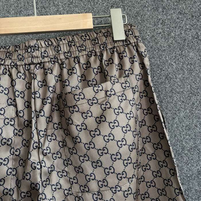 GUCCI Printed silk twill shorts in blue and beige